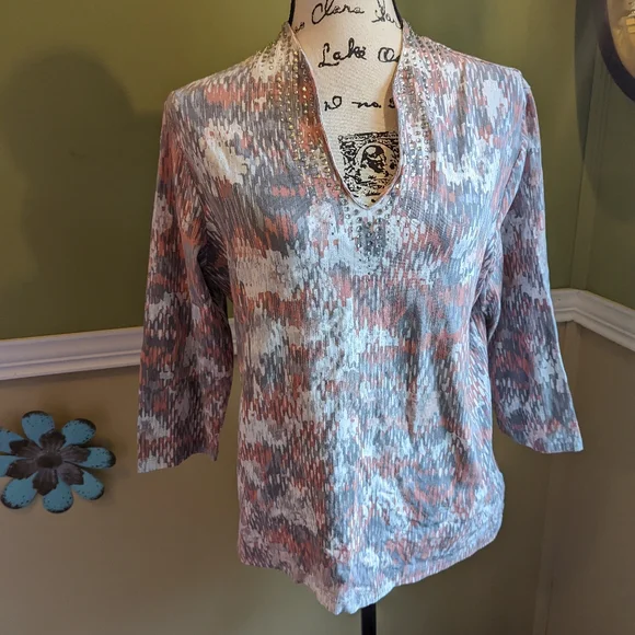 Ruby Rd. Top - Picture 2 of 10